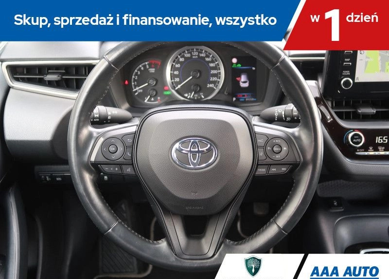 Toyota Corolla cena 76000 przebieg: 89356, rok produkcji 2019 z Mieroszów małe 301